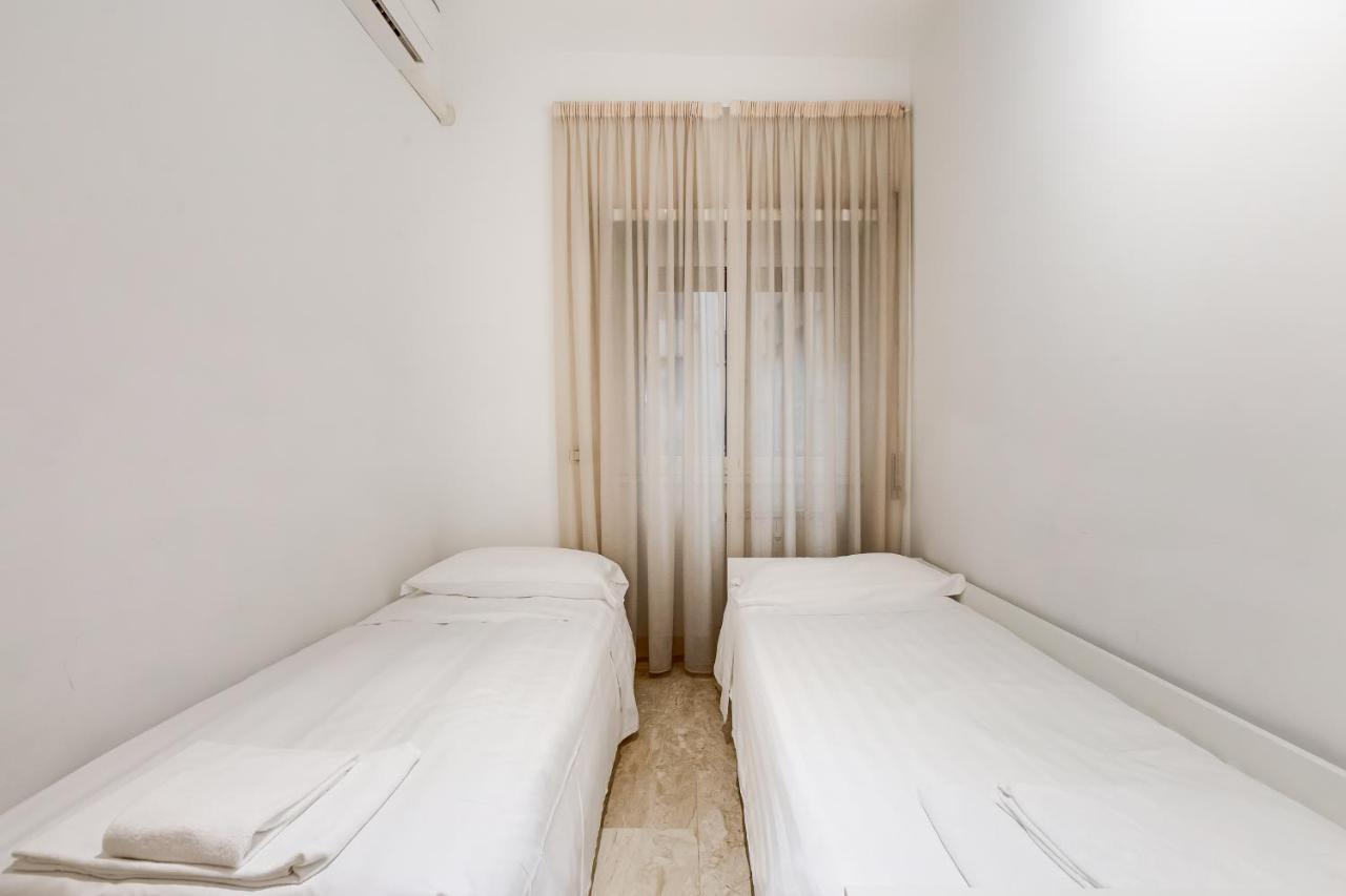 Vatican Andrea'S Apartment โรม ภายนอก รูปภาพ
