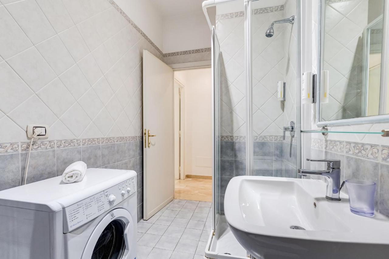 Vatican Andrea'S Apartment โรม ภายนอก รูปภาพ