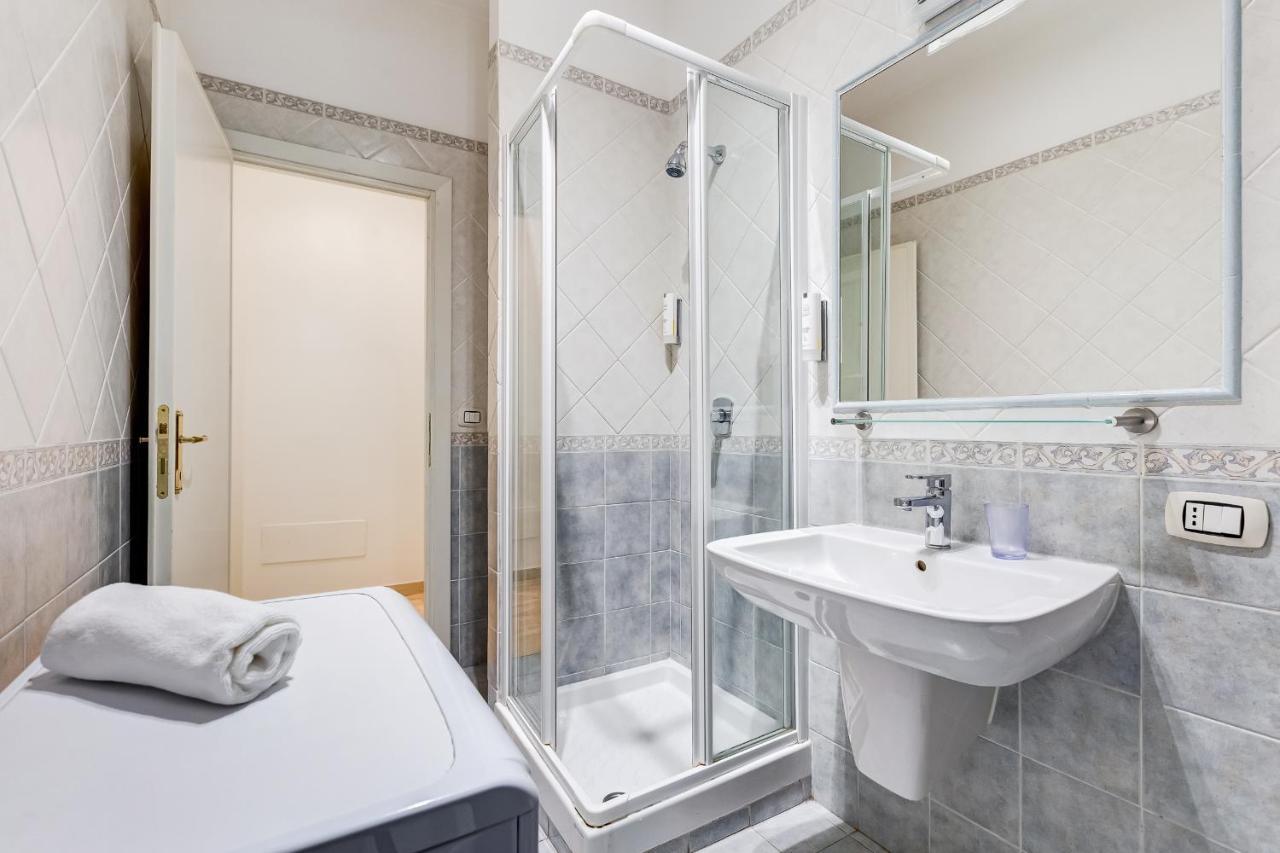 Vatican Andrea'S Apartment โรม ภายนอก รูปภาพ